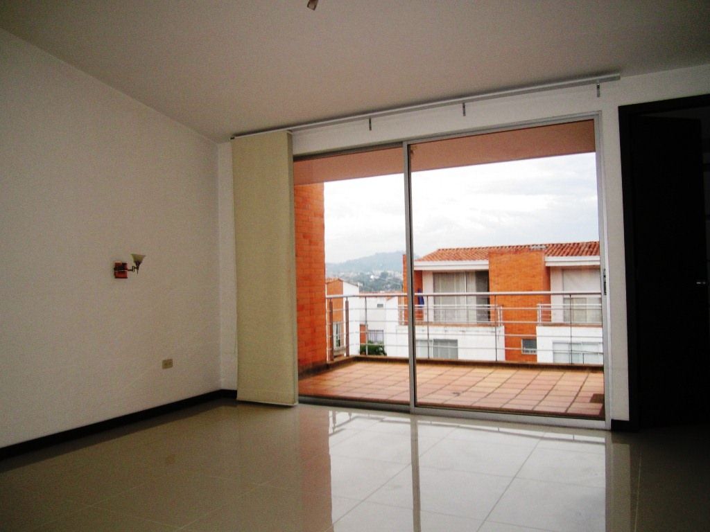 Casa en arriendo Risaralda Pereira Cr Rincon De Unicentro 170 m2 Habitaciones 3 Baños 3 Garajes 3 Precio $3650000