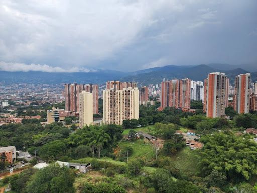 Apartamento en venta Antioquia Itagüí Ditaires 63 m2 Habitaciones 2 Baños 2 Garajes 1 Precio $430000000