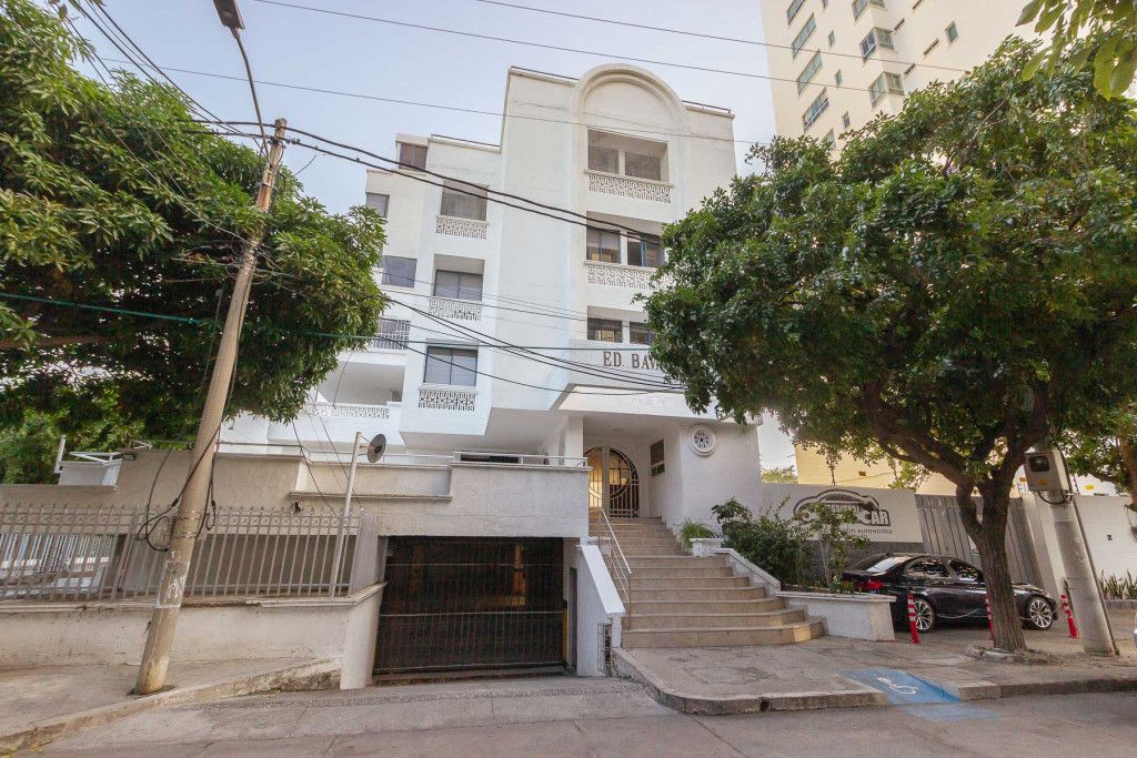 Apartamento en arriendo Magdalena Santa Marta Bavaria 115 m2 Habitaciones 3 Baños 4 Garajes 1 Precio $3008000