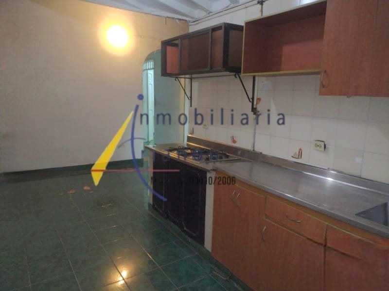 Apartamento en arriendo Antioquia Medellín Rosales 135 m2 Habitaciones 5 Baños 2 Garajes 0 Precio $3400000