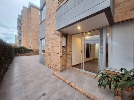 Apartamento en arriendo Cundinamarca Chía Pinares 84 m2 Habitaciones 3 Baños 2 Garajes 2 Precio $2600000