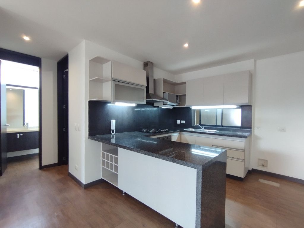 Apartamento en arriendo Cundinamarca Bogotá Rincon Del Chicó 77 m2 Habitaciones 2 Baños 2 Garajes 2 Precio $3600000