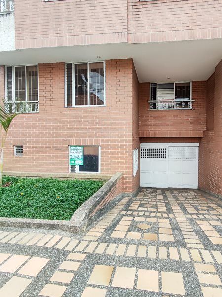 Apartaestudio en arriendo Antioquia Medellín Lorena 18 m2 Habitaciones 1 Baños 1 Garajes 0 Precio $1100000