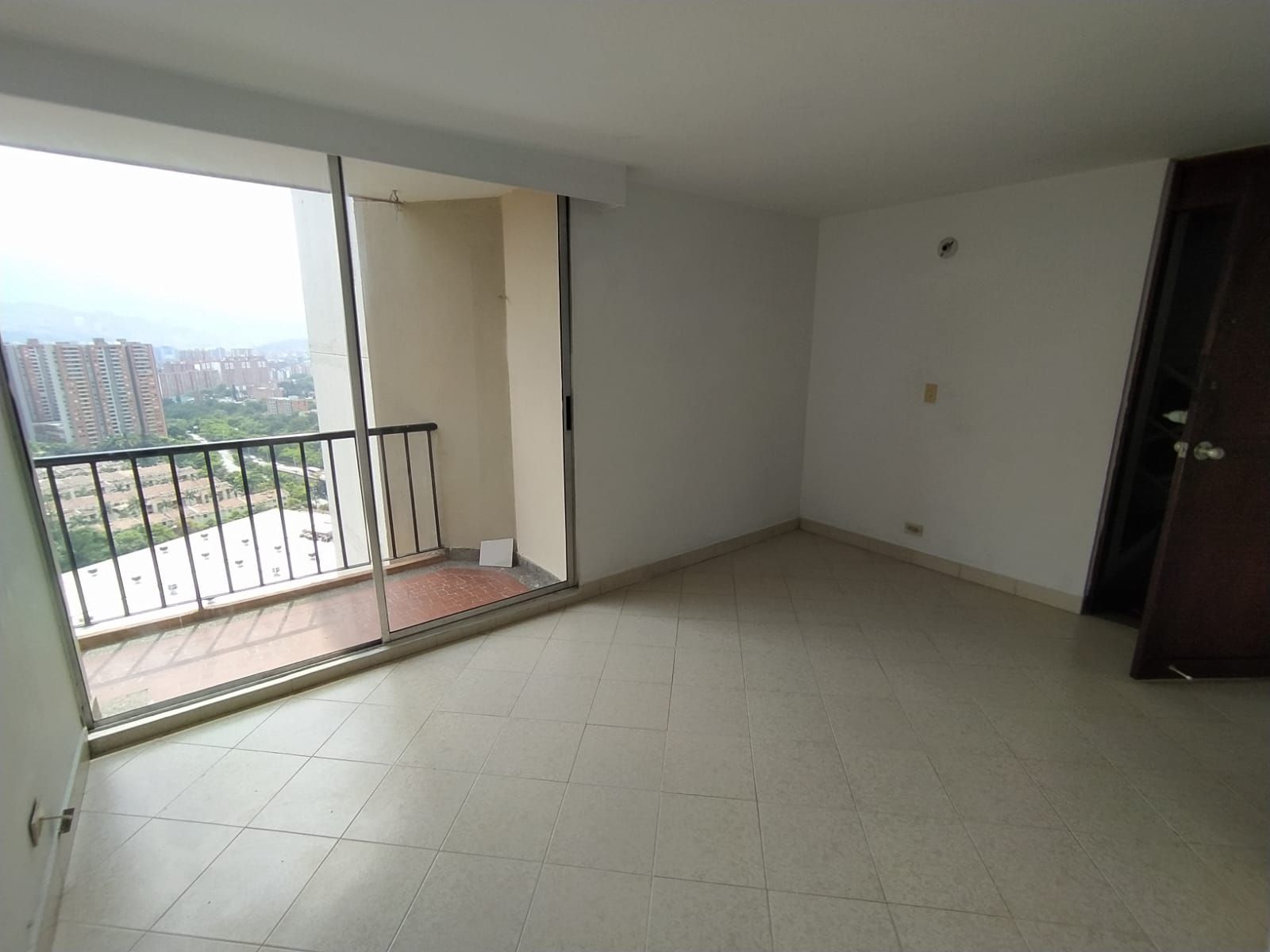 Apartamento en arriendo Antioquia Medellín Robledo 68 m2 Habitaciones 3 Baños 2 Garajes 0 Precio $2200000