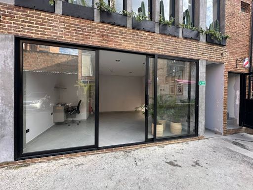 Local en arriendo Antioquia Medellín Bolivariana 24 m2 Habitaciones 0 Baños 0 Garajes 0 Precio $2800000