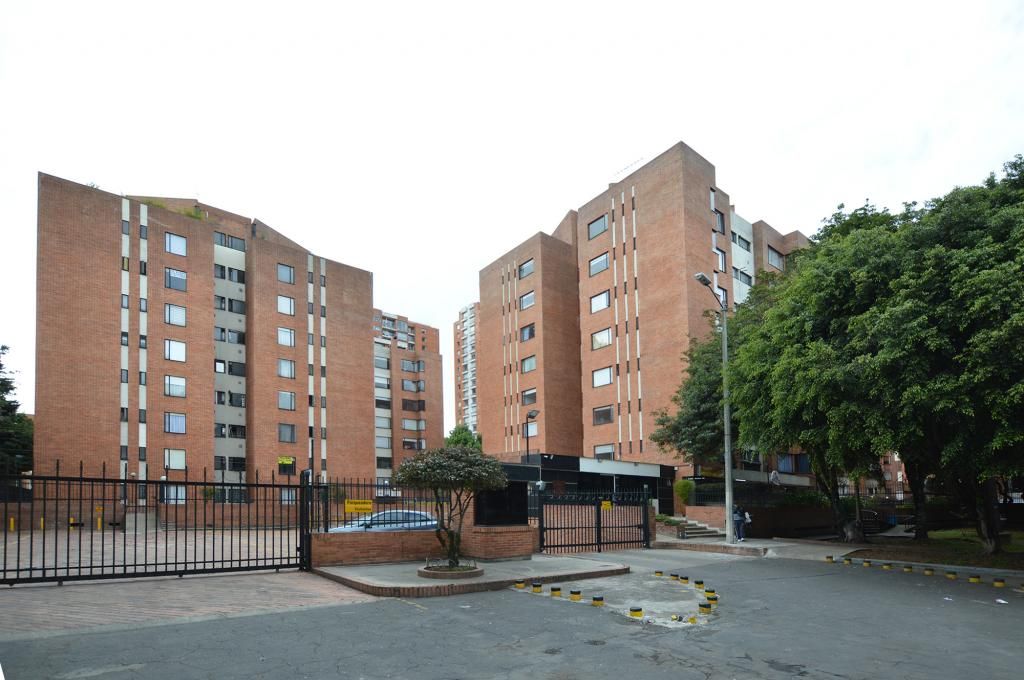Apartamento en arriendo Cundinamarca Bogotá Santa Helena Et I 70 m2 Habitaciones 2 Baños 2 Garajes 1 Precio $2786000