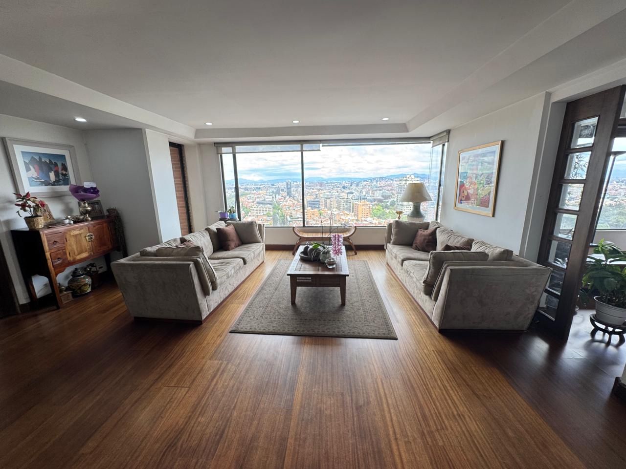 Apartamento en venta Cundinamarca Bogotá El Seminario 350 m2 Habitaciones 5 Baños 7 Garajes 3 Precio $3200000000