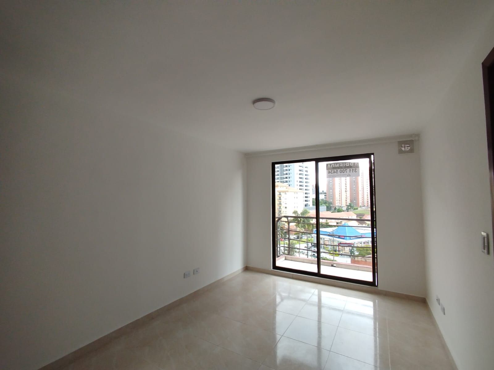 Apartaestudio en arriendo Risaralda Pereira Pinares De San Martin 54 m2 Habitaciones 1 Baños 1 Garajes 1 Precio $1400000