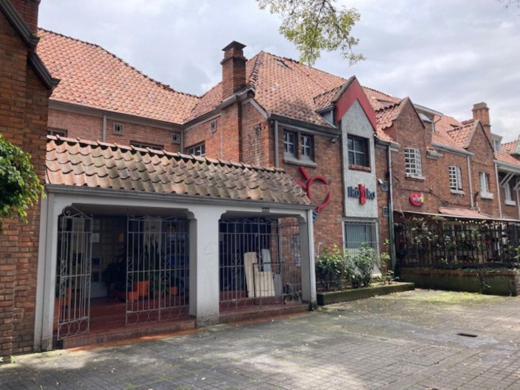 Casa en venta Cundinamarca Bogotá Quinta Camacho 340 m2 Habitaciones 10 Baños 3 Garajes 0 Precio $1950000000