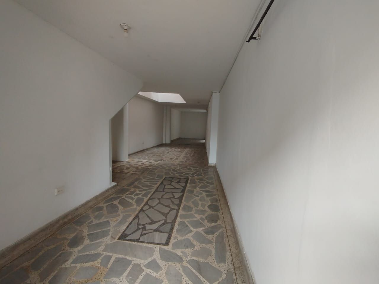 Casa en arriendo Antioquia Medellín Granada 160 m2 Habitaciones 3 Baños 3 Garajes 2 Precio $4200000