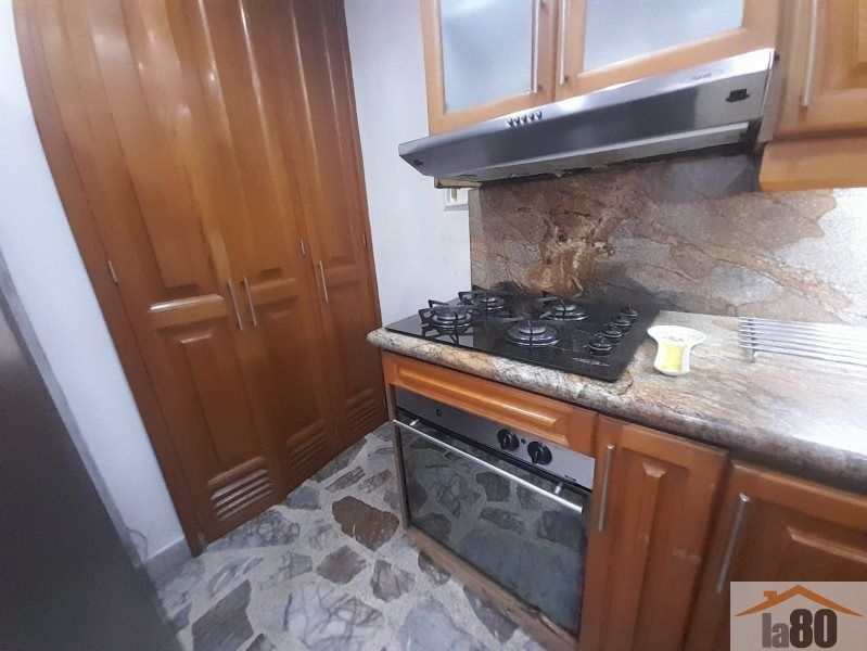 Casa en arriendo Antioquia Medellín Estadio 250 m2 Habitaciones 5 Baños 4 Garajes 0 Precio $6000000