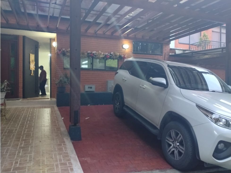 Casa en venta Risaralda Pereira San Jose Sur 134 m2 Habitaciones 3 Baños 3 Garajes 0 Precio $690000000