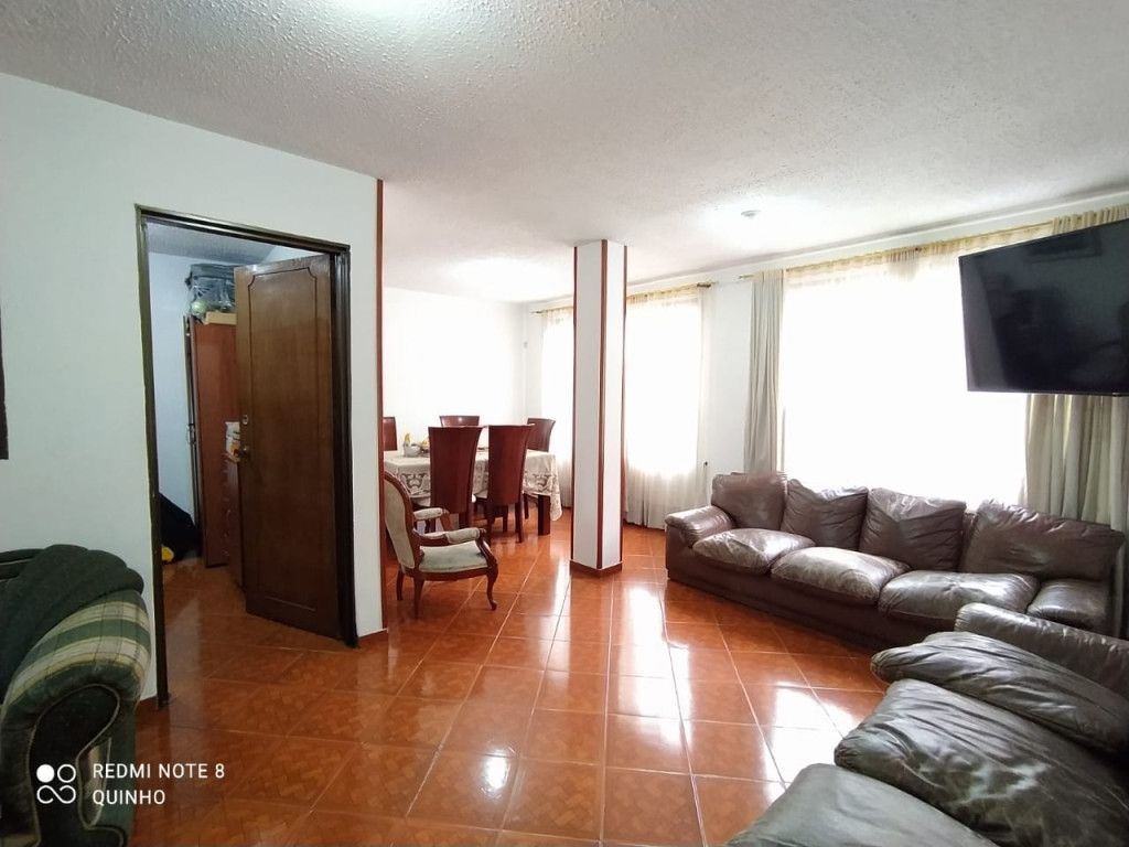 Casa en venta Cundinamarca Bogotá Pastranita I Sector 294 m2 Habitaciones 6 Baños 5 Garajes 1 Precio $750000000