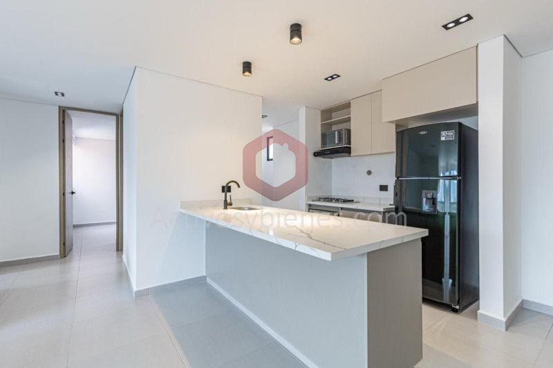 Apartamento en arriendo Antioquia Medellín Santa Rosa De Lima 76 m2 Habitaciones 2 Baños 2 Garajes 1 Precio $3200000