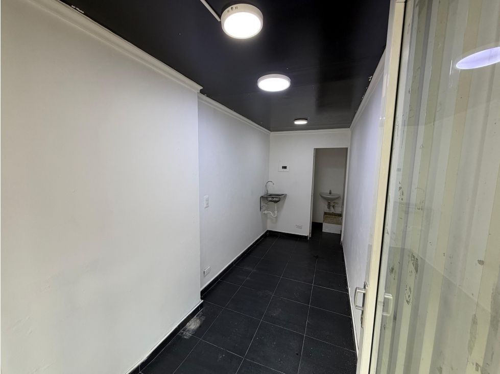 Local en arriendo Antioquia Bello Ciudad Niquia 15 m2 Habitaciones 0 Baños 1 Garajes 0 Precio $750000