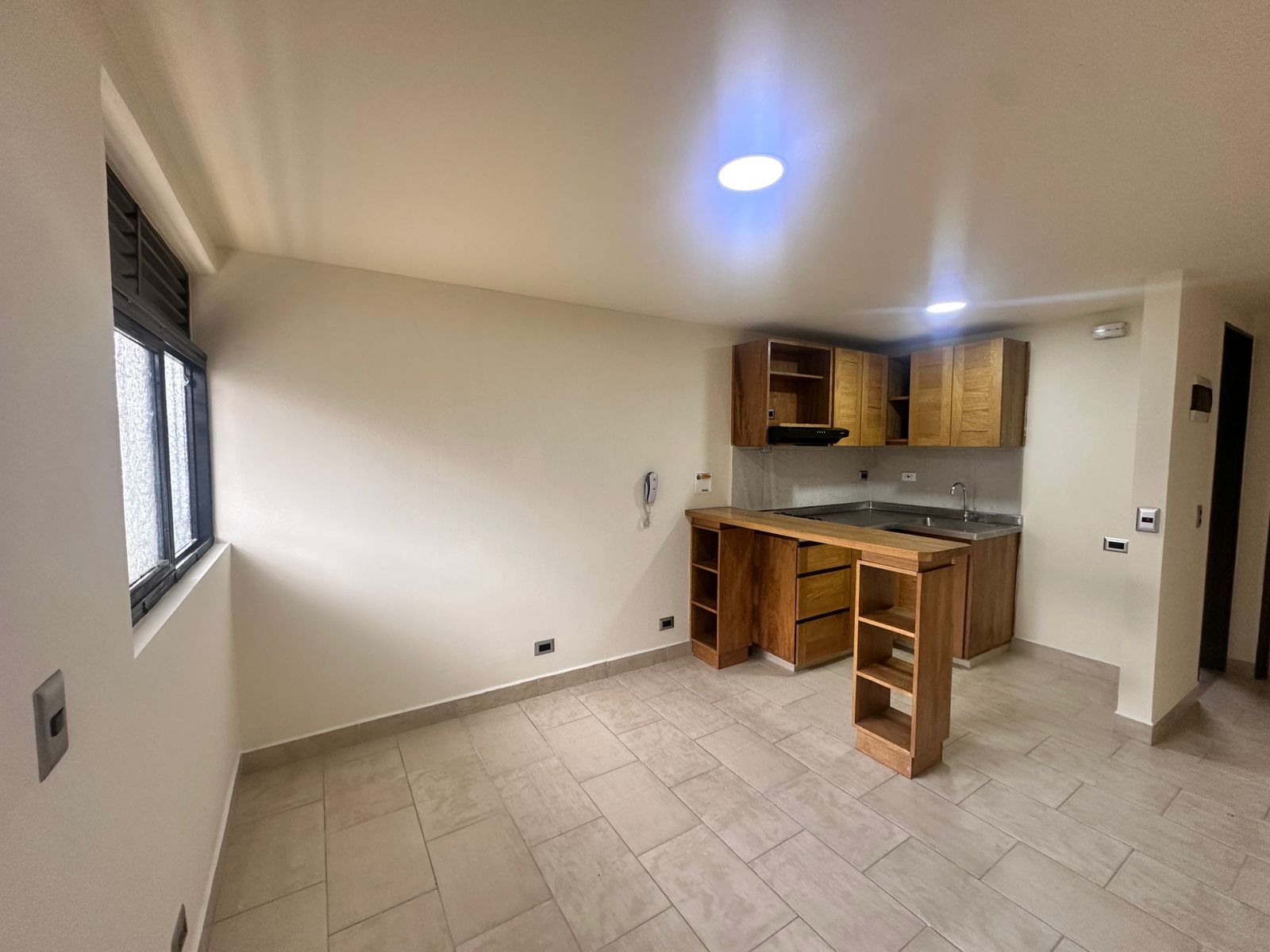 Apartaestudio en arriendo Antioquia Medellín Belen 35 m2 Habitaciones 1 Baños 1 Garajes 0 Precio $1700000