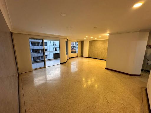 Apartamento en arriendo Antioquia Medellín Laureles 168 m2 Habitaciones 3 Baños 3 Garajes 1 Precio $5900000