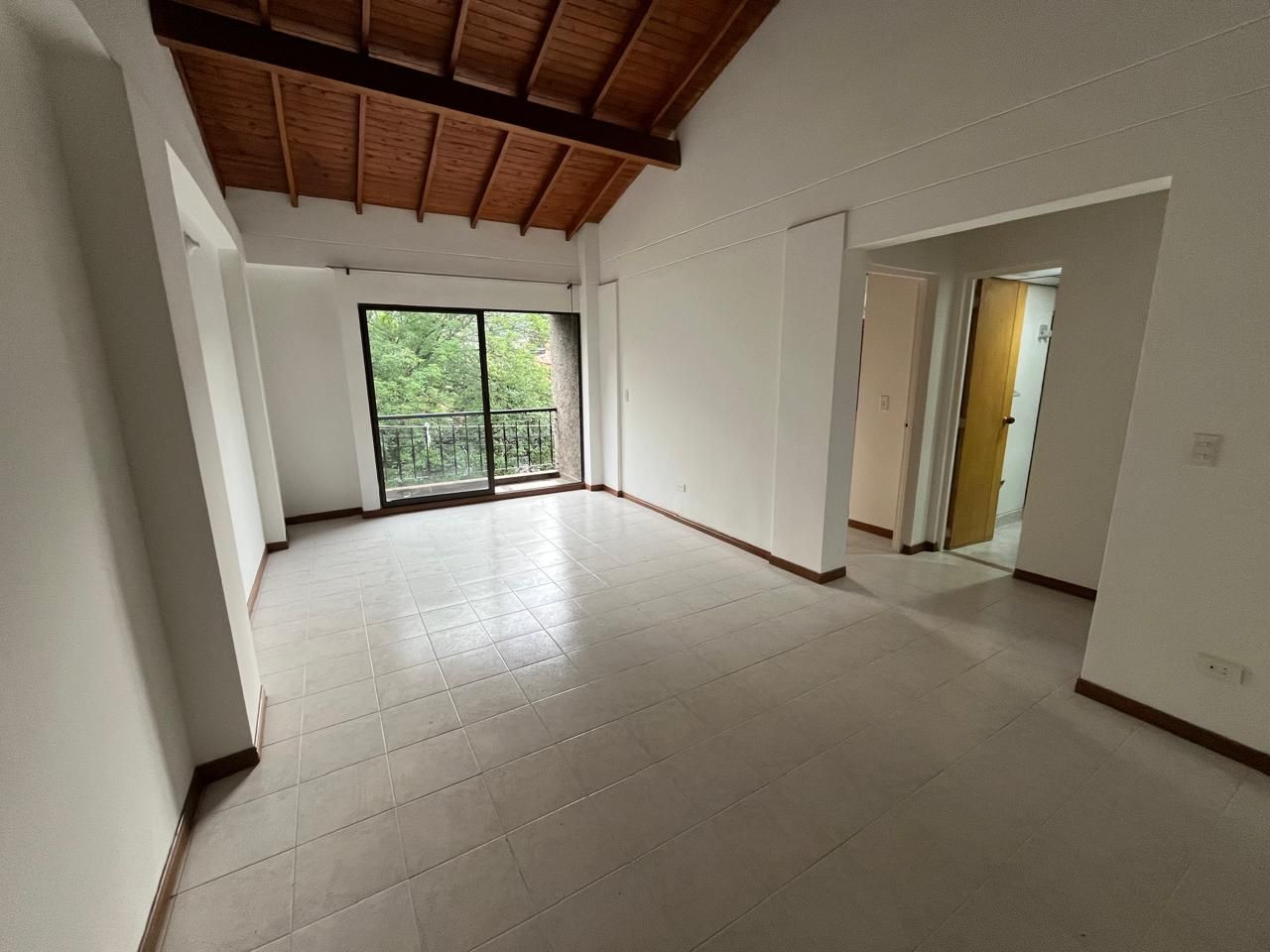 Apartamento en arriendo Antioquia Medellín La Gloria 75 m2 Habitaciones 2 Baños 2 Garajes 2 Precio $2800000