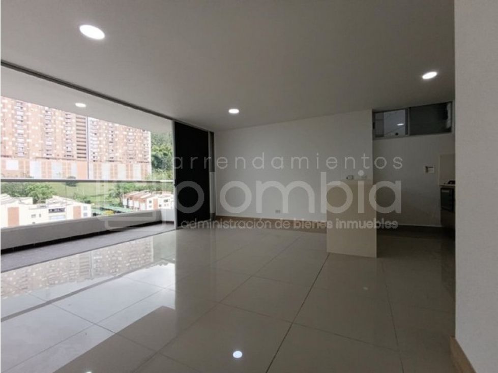 Apartamento en arriendo Antioquia Medellín Asomadera No2 70 m2 Habitaciones 2 Baños 2 Garajes 2 Precio $3200000