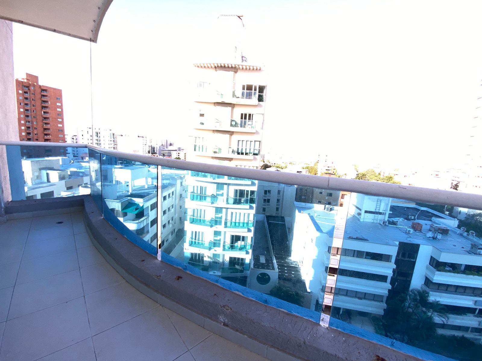 Apartamento en arriendo Atlántico Barranquilla Altos De Riomar 239 m2 Habitaciones 3 Baños 5 Garajes 2 Precio $6200000