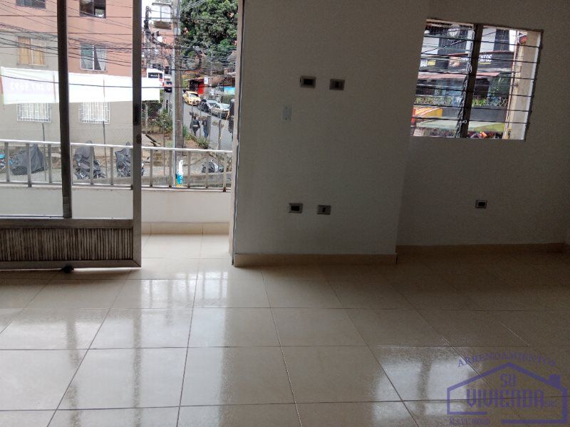 Apartamento en arriendo Antioquia Medellín Los Balsos No2 75 m2 Habitaciones 3 Baños 2 Garajes 0 Precio $1700000