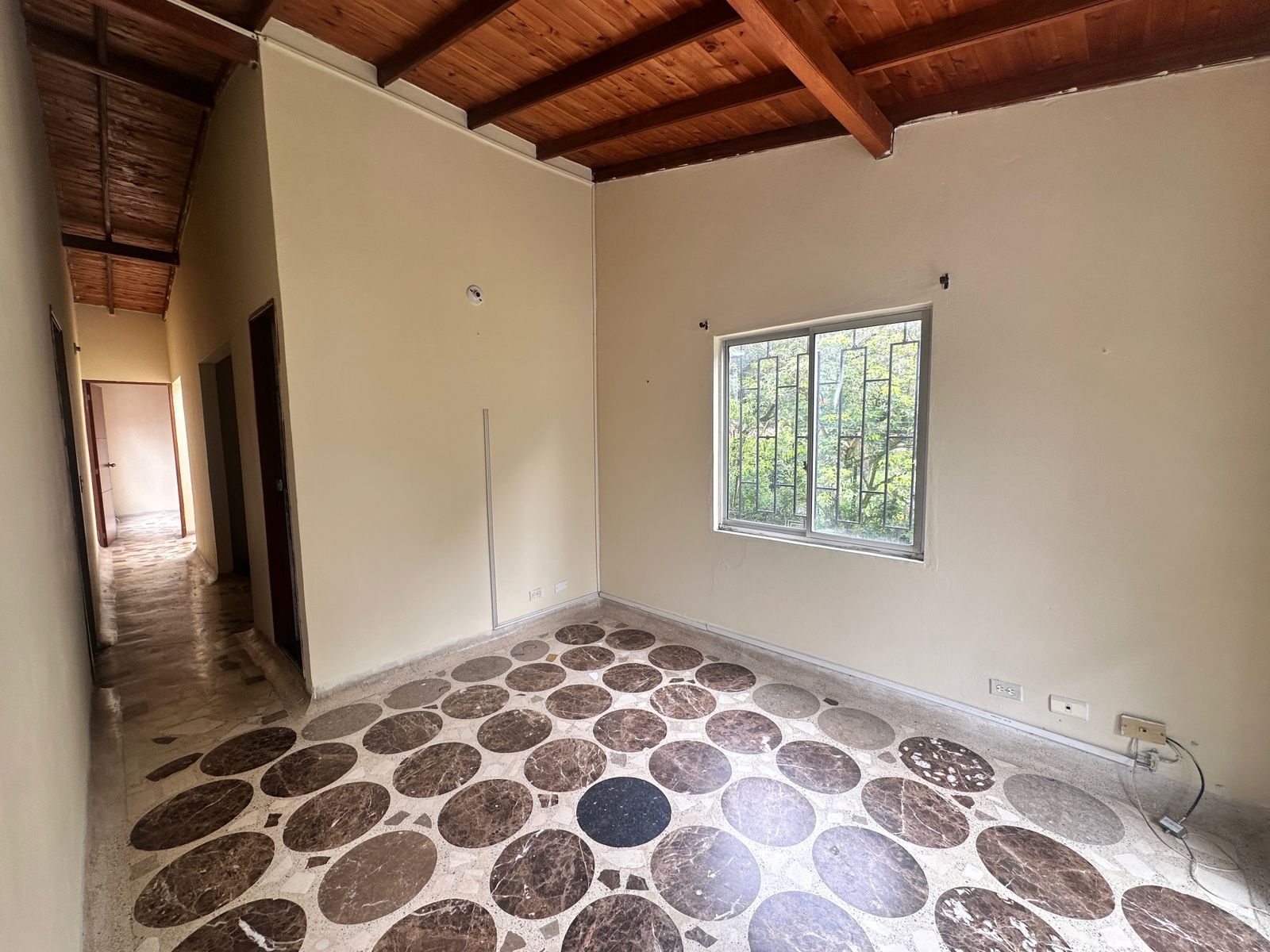 Casa en arriendo Antioquia Medellín Urbanizacion Altos Del Castillo 50 m2 Habitaciones 2 Baños 1 Garajes 0 Precio $1400000