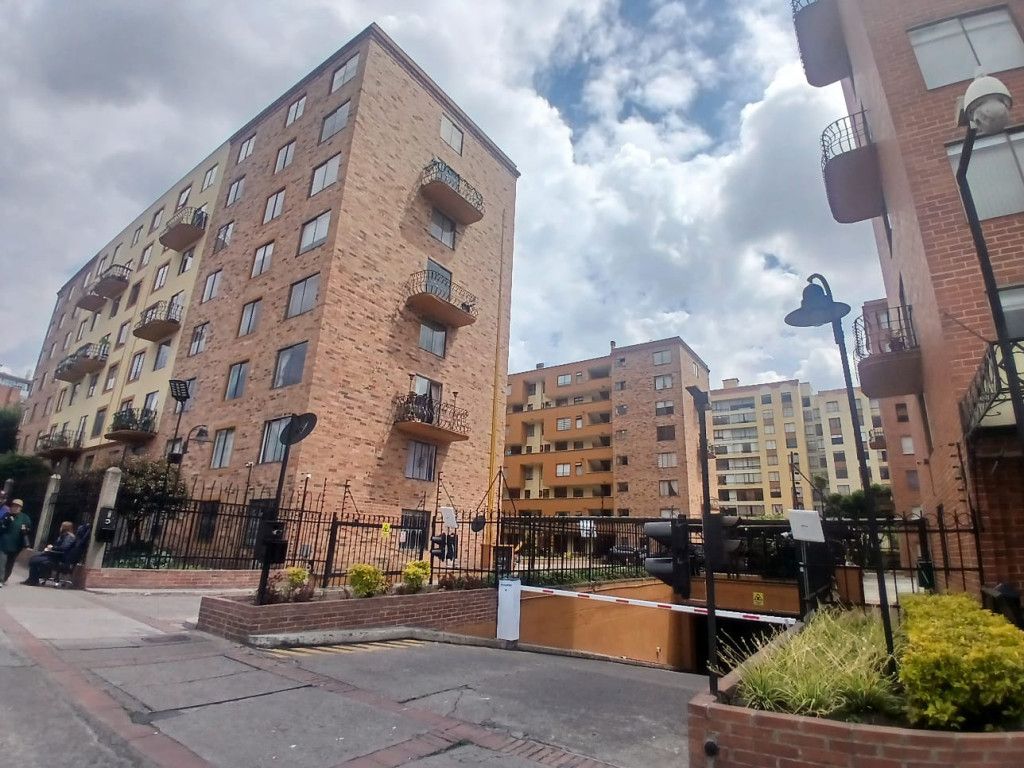 Apartamento en arriendo Cundinamarca Bogotá Ciudad Salitre Occidental 86 m2 Habitaciones 4 Baños 3 Garajes 1 Precio $3599700