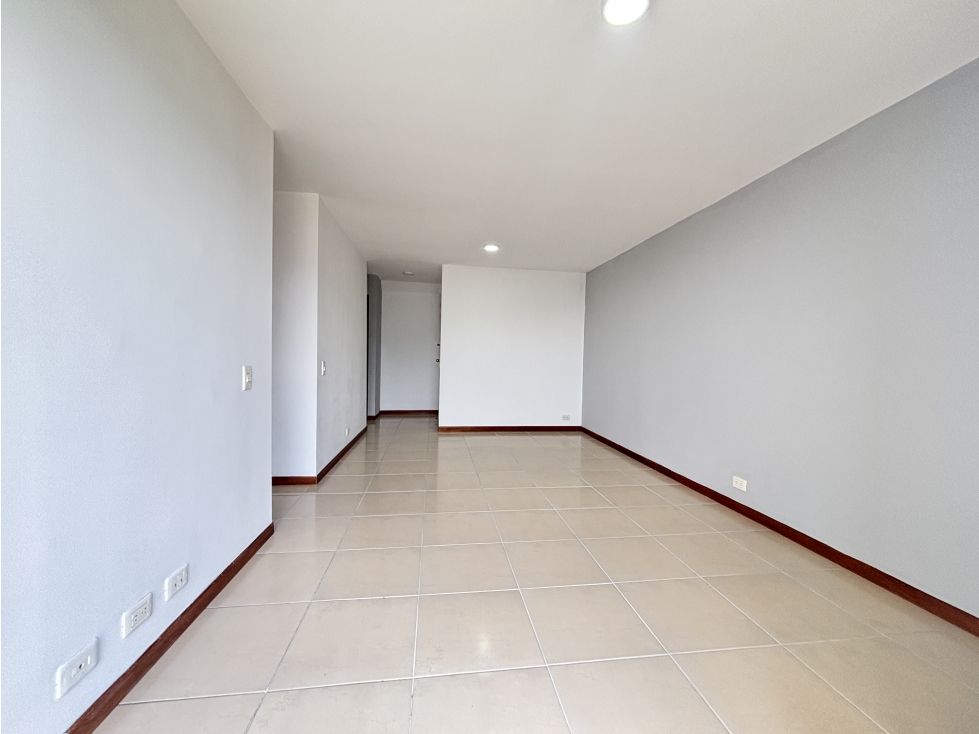 Apartamento en arriendo Antioquia Itagüí Zona Industrial 3 87 m2 Habitaciones 3 Baños 2 Garajes 1 Precio $3100000