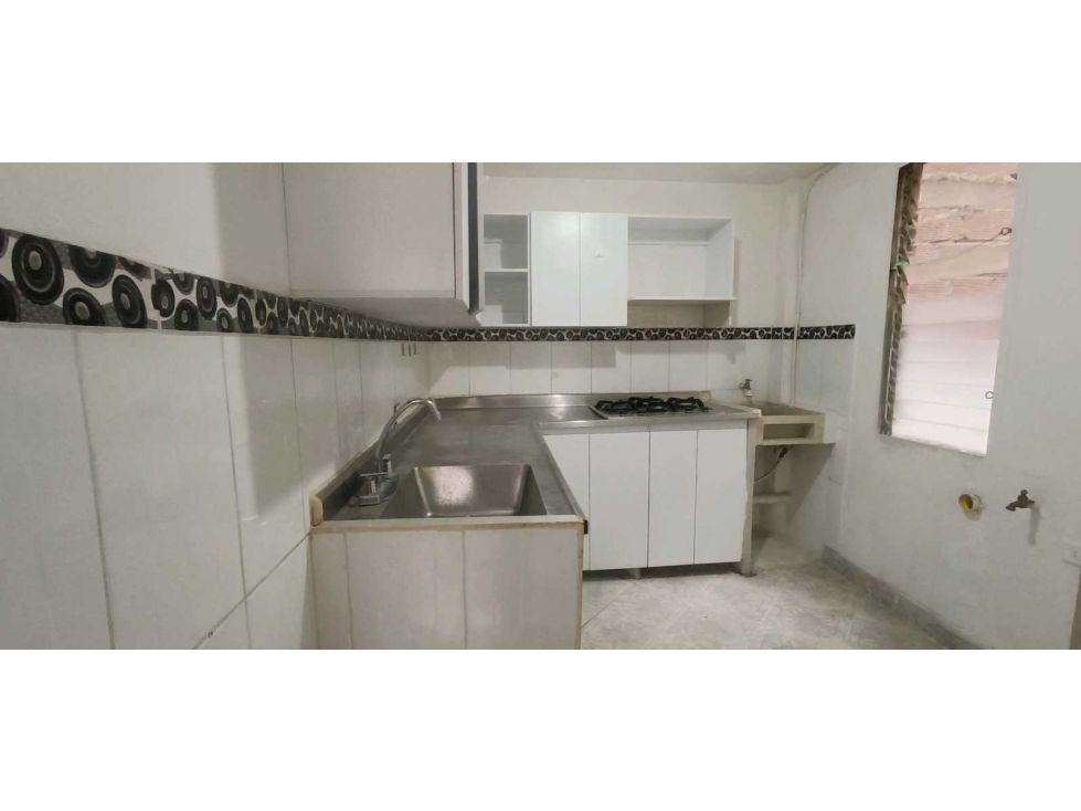 Apartamento en arriendo Antioquia Medellín El Salvador 75 m2 Habitaciones 3 Baños 1 Garajes 0 Precio $1500000
