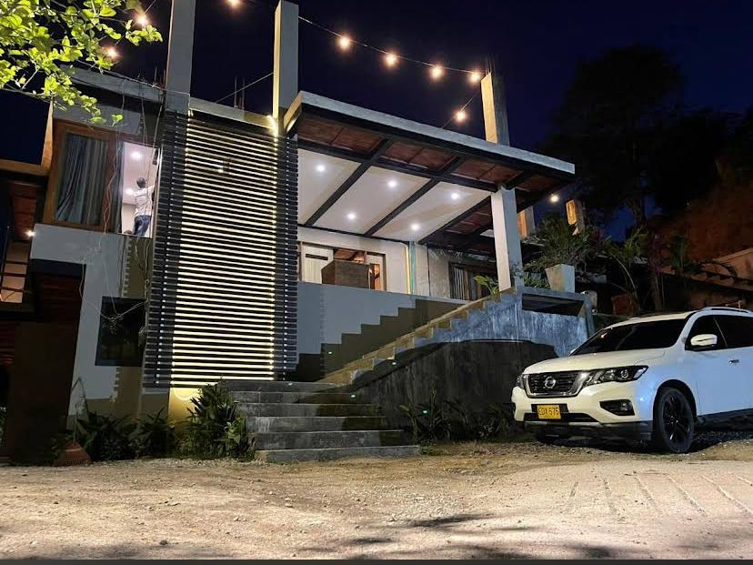 Casa en venta Magdalena Santa Marta Ub Los Laures 390 m2 Habitaciones 6 Baños 6 Garajes 2 Precio $770000000