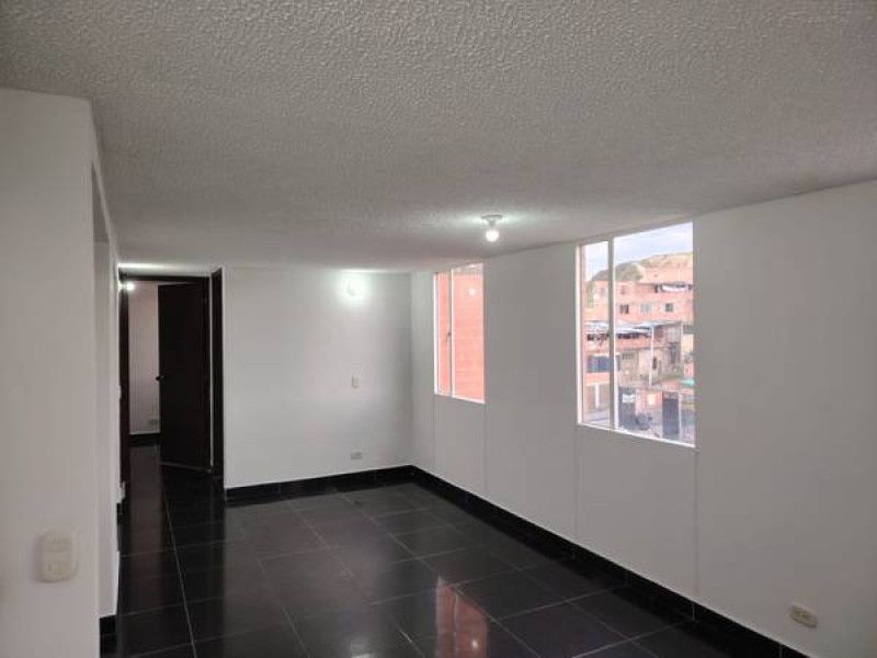 Apartamento en venta Cundinamarca Soacha Cr La Fortuna Et Ii 50 m2 Habitaciones 2 Baños 1 Garajes 0 Precio $124000000