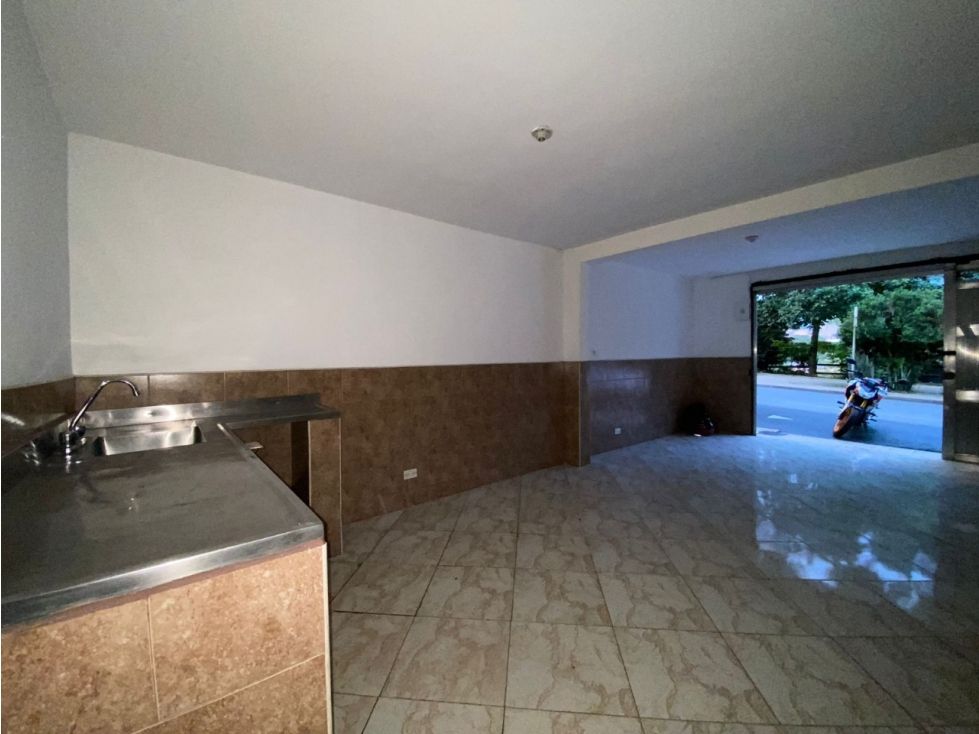 Local en arriendo Antioquia Itagüí Ditaires 38 m2 Habitaciones 0 Baños 1 Garajes 0 Precio $2800000