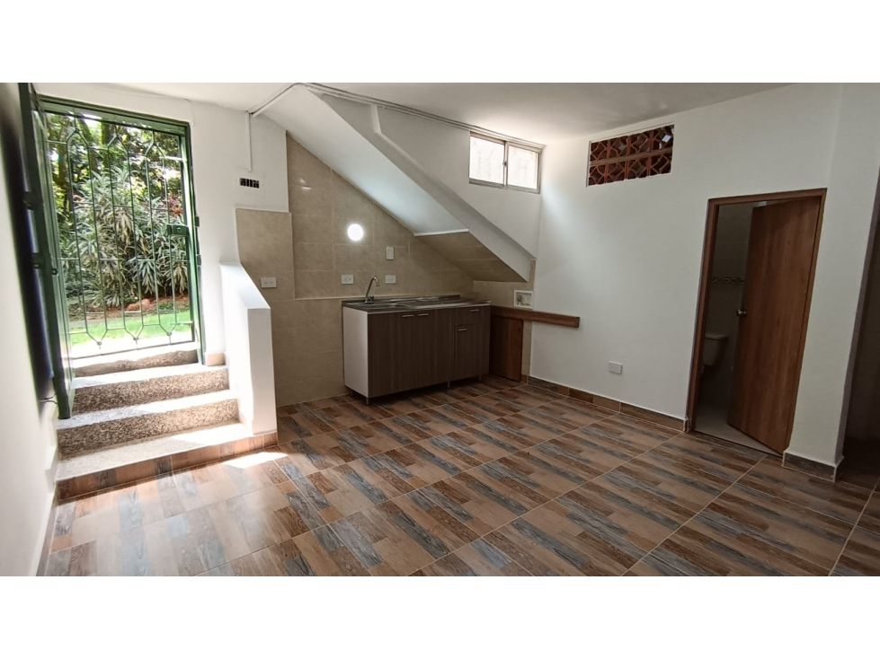 Apartaestudio en arriendo Antioquia Medellín Los Alcazares 35 m2 Habitaciones 1 Baños 1 Garajes 0 Precio $1500000