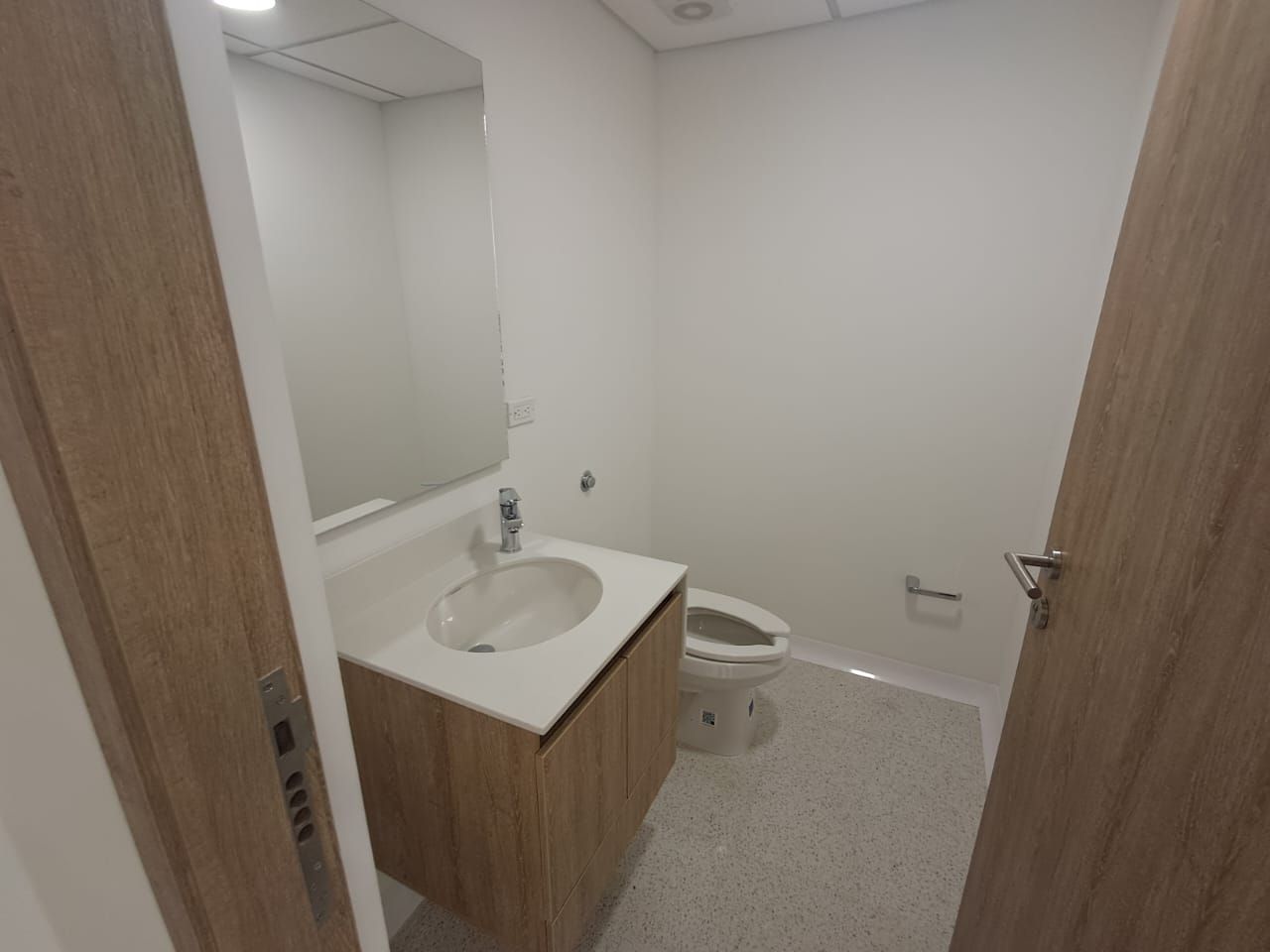 Consultorio en arriendo Antioquia Medellín Simesa 40 m2 Habitaciones 0 Baños 1 Garajes 1 Precio $4500000