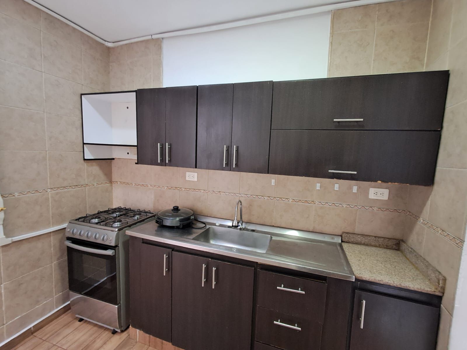 Apartamento en arriendo Risaralda Pereira Br La Habana I Etapa 68 m2 Habitaciones 3 Baños 1 Garajes 1 Precio $1100000