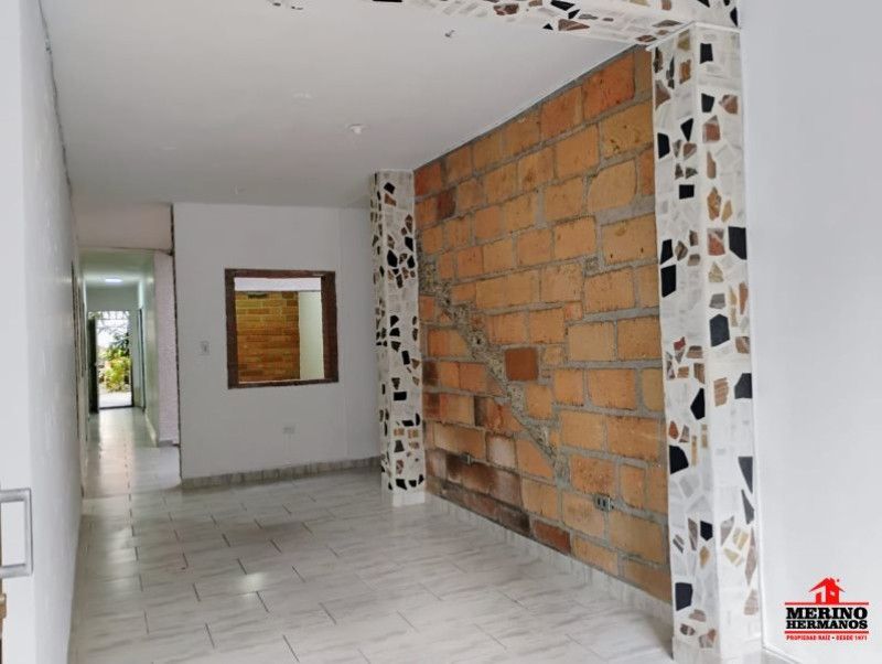 Casa en arriendo Antioquia Medellín San Isidro 228 m2 Habitaciones 4 Baños 2 Garajes 0 Precio $2700000