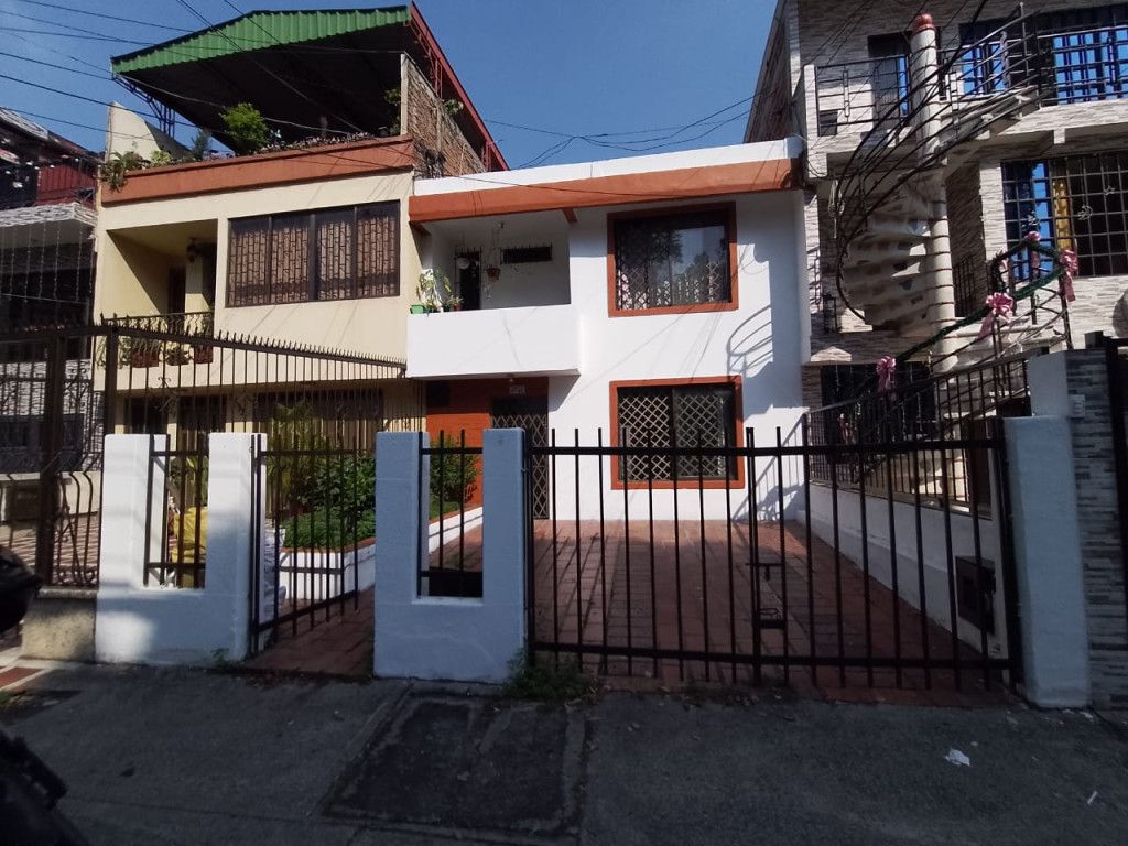 Casa en arriendo Valle Del Cauca Cali Los Andes 170 m2 Habitaciones 4 Baños 2 Garajes 1 Precio $1450000