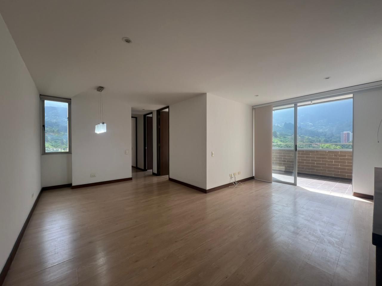 Apartamento en arriendo Antioquia Medellín El Chingui 80 m2 Habitaciones 3 Baños 2 Garajes 1 Precio $3550000
