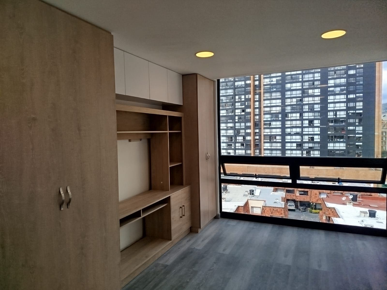 Apartaestudio en arriendo Cundinamarca Bogotá Cedro Narvaez 26 m2 Habitaciones 1 Baños 1 Garajes 0 Precio $1850000