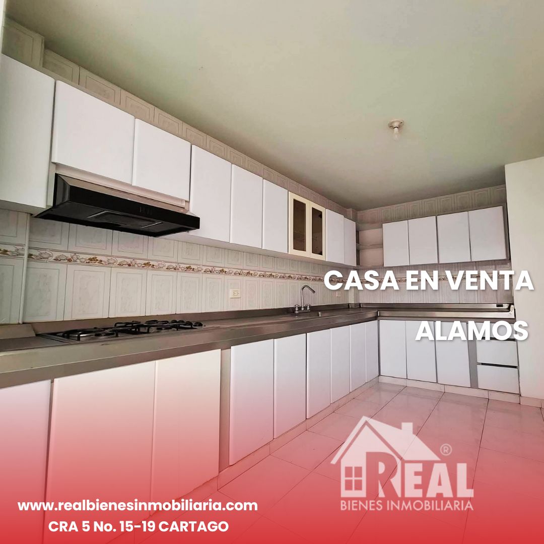 Casa en venta Valle Del Cauca Cartago El Porvenir 237 m2 Habitaciones 4 Baños 4 Garajes 4 Precio $370000000