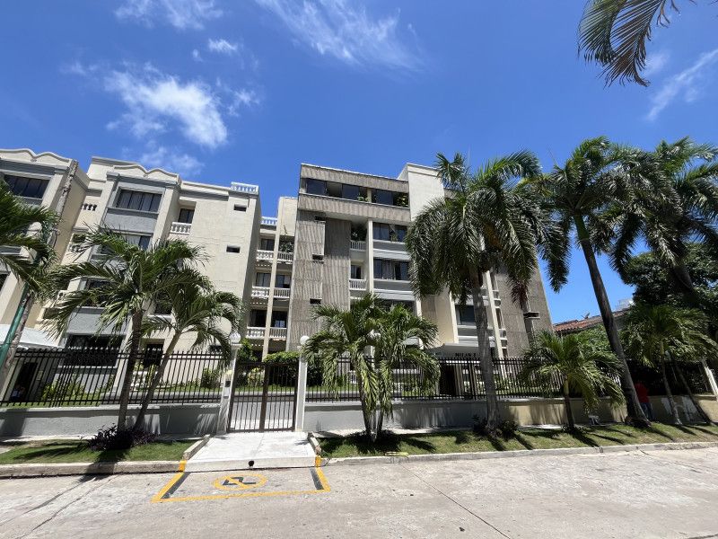 Apartamento en arriendo Atlántico Barranquilla Riomar 100 m2 Habitaciones 2 Baños 3 Garajes 1 Precio $1800000