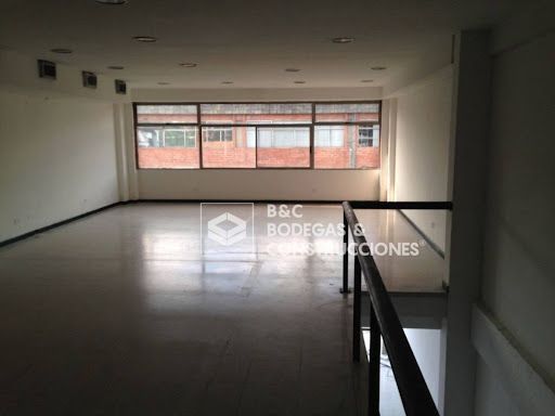 Bodega en arriendo Antioquia Medellín La Candelaria 280 m2 Habitaciones 0 Baños 4 Garajes 2 Precio $9000000