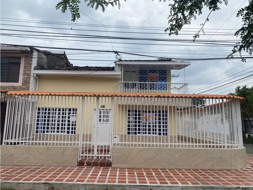 Casa en arriendo Valle Del Cauca Cali Olímpico 320 m2 Habitaciones 6 Baños 4 Garajes 4 Precio $3600000