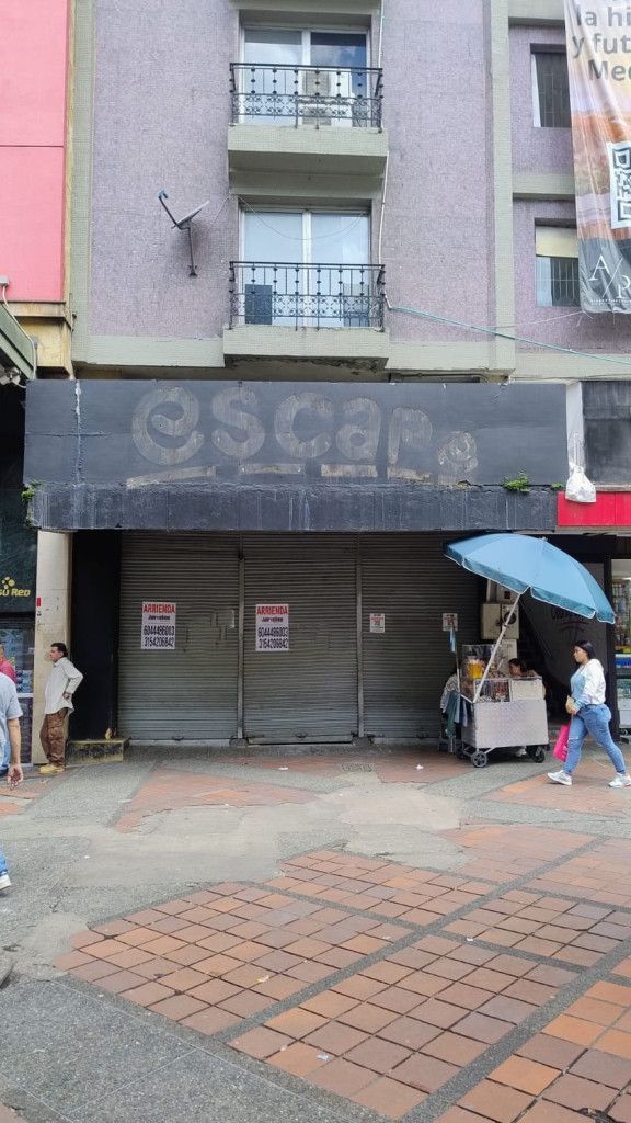 Local en arriendo Antioquia Medellín San Benito 244 m2 Habitaciones 0 Baños 1 Garajes 0 Precio $28000000