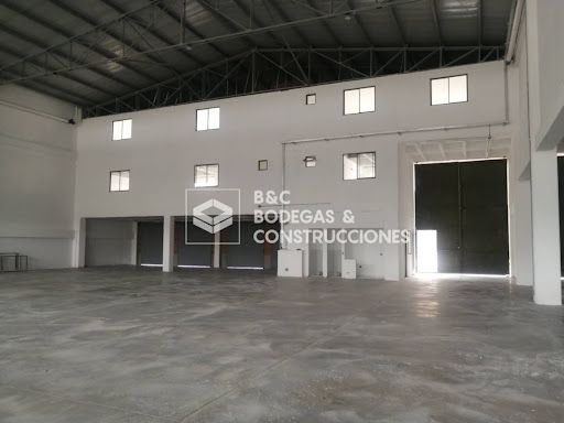 Bodega en arriendo Antioquia La Estrella Ancón San Martín 840 m2 Habitaciones 0 Baños 6 Garajes 2 Precio $25200000