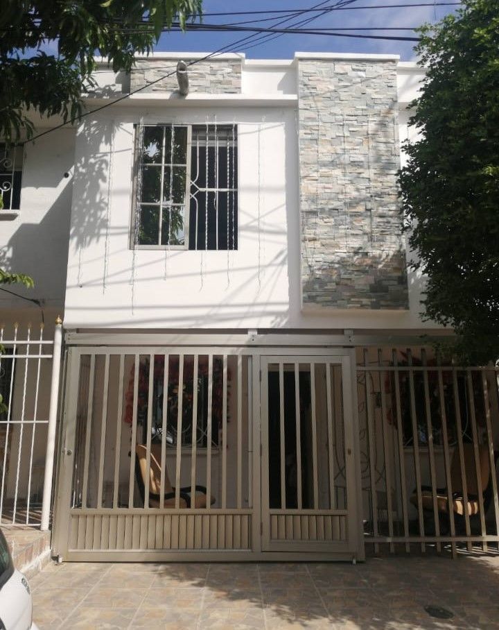 Casa en venta Atlántico Soledad Los Robles 130 m2 Habitaciones 4 Baños 3 Garajes 0 Precio $220000000