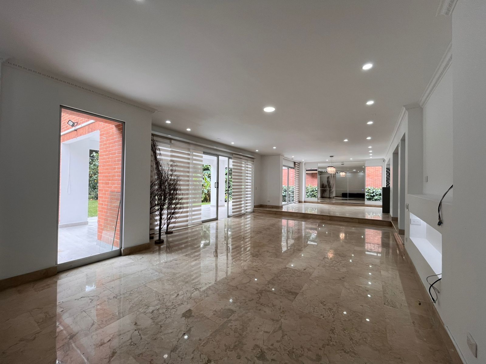 Casa en arriendo Antioquia Medellín Los Balsos No2 600 m2 Habitaciones 4 Baños 5 Garajes 4 Precio $25500000