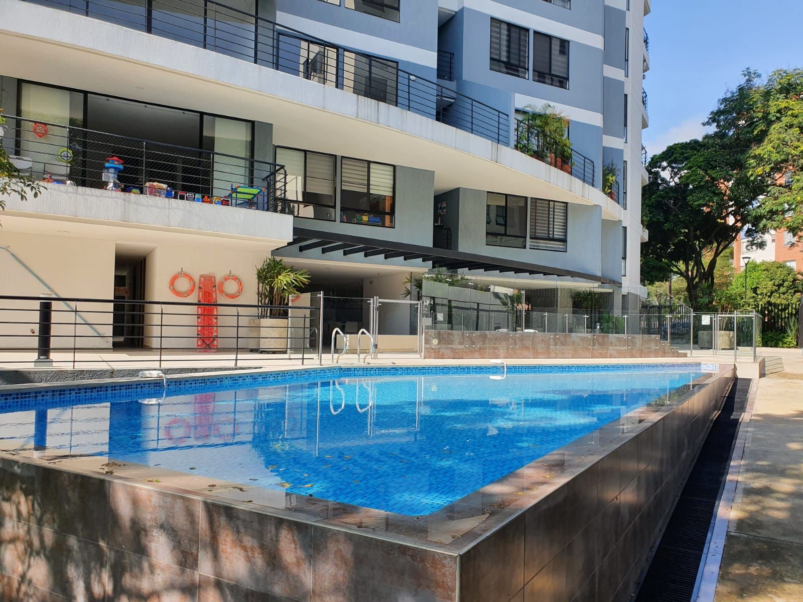 Apartamento en venta Valle Del Cauca Cali Cuarto De Legua - Guadalupe 123 m2 Habitaciones 3 Baños 3 Garajes 2 Precio $695000000