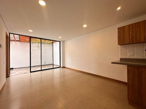 Casa en venta Antioquia Rionegro San Antonio 170 m2 Habitaciones 4 Baños 5 Garajes 2 Precio $900000000