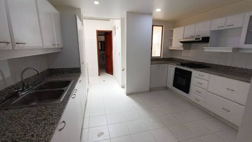 Casa en arriendo Antioquia Envigado El Chocho 300 m2 Habitaciones 3 Baños 4 Garajes 2 Precio $9000000